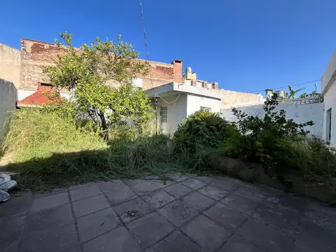 VENTA CASA A REFACCIONAR COLINAS DE VELEZ SARFIELD