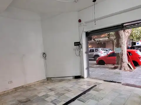 Local en Alquiler Via Púb.