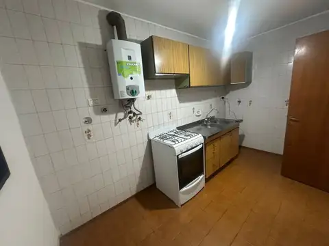 3 DORM 2 BAÑOS BARRIO CENTRO ALQUILER
