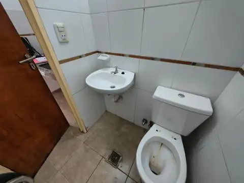 Local en Alquiler en Echesortu, $ 400.000