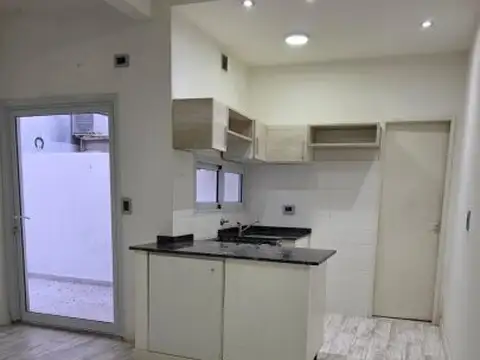 Depto Tipo Casa en Alquiler en Villa Luro, $ 850.000