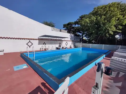 Casa 7 ambientes con 5 baños