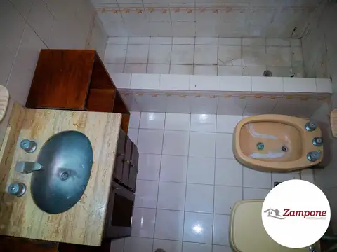 Casa 6 ambientes con 4 baños