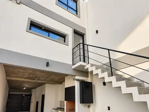 Depto Tipo Casa en Venta de 3 dormitorios