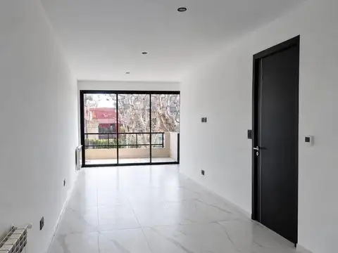 Depto Tipo Casa 4 ambientes con 4 baños