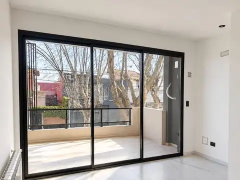Depto Tipo Casa en Venta con 6 cocheras