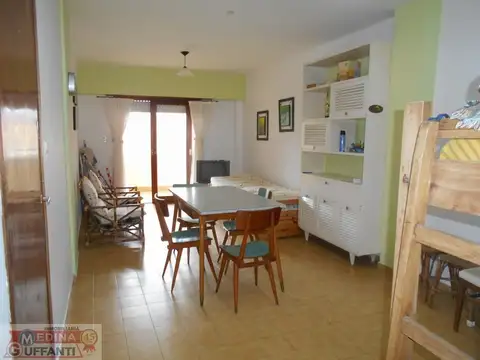 Falkner 200, Piso 3