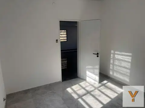 Casa en Alquiler - 2 Dormitorios - 300mts - La Plata