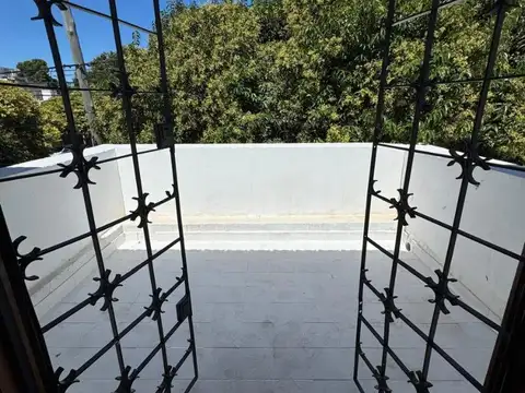 SE ALQUILA DEPARTAMENTO 1 HAB PLANTA ALTA BARRIO JARDIN 