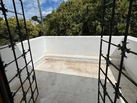 SE ALQUILA DEPARTAMENTO 1 HAB PLANTA ALTA BARRIO JARDIN 