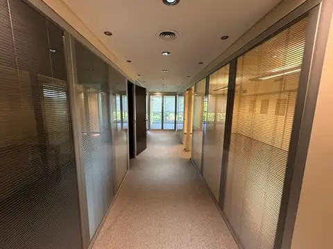 Oficina en Las Cañitas - Av. Luis María Campos 1000