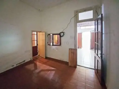 Venta PH Lateral 3 Ambientes con Terraza en Mataderos