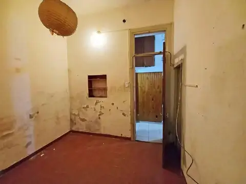 Depto Tipo Casa en Venta 50 años