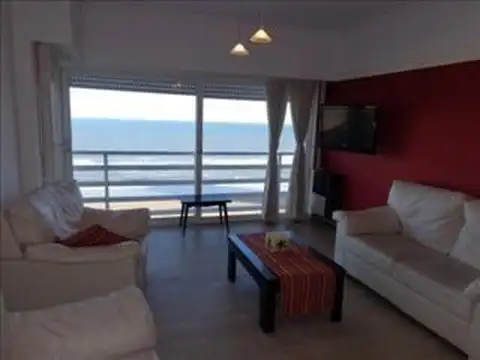 Av Dr Juan Bautista Justo 1100