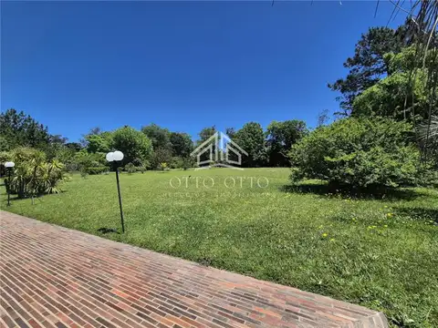 Hermosa Casa en barrio Golf