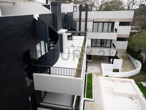 Departamento en Alquiler de 4 ambientes