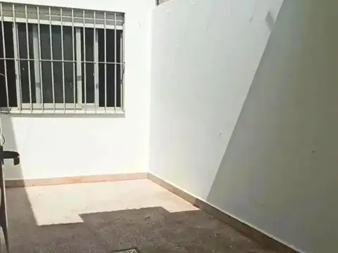 Depto Tipo Casa en Venta de 1 dormitorio