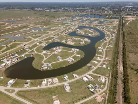 Terreno en Countries/B.Cerrado (Berazategui)