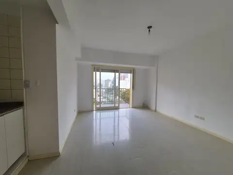 Departamento en Alquiler en Flores, $ 400.000