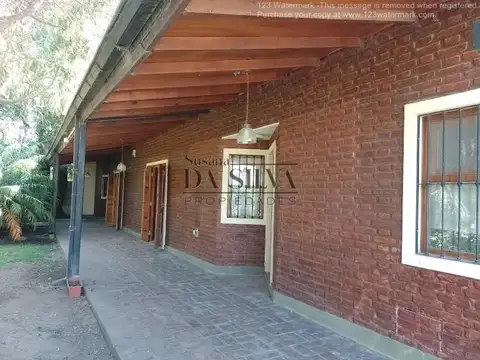 Extraordinaria Casa con Parque. Excelente ubicación 