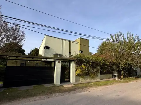 Casa en Venta en Villa Elisa, USD 225.000