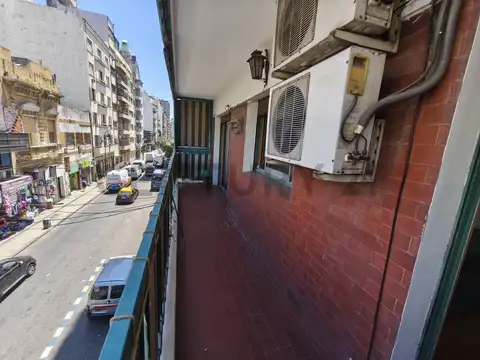 Calle Paso 100, Piso 2