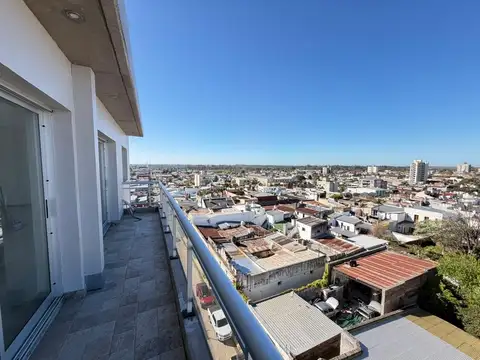 Departamento 4 ambientes con 3 baños
