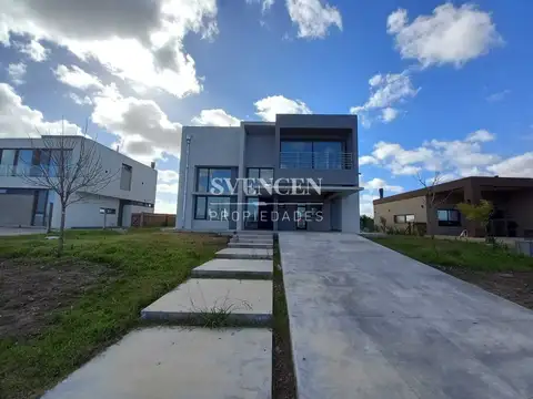 Casa  en Venta en Villalobos, Guillermo Enrique Hudson, Berazategui