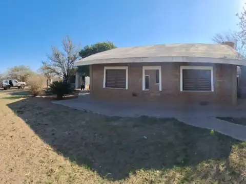 VENTA CASA CAMPO 4 HA + GALPON MALVINAS ARGENTINAS
