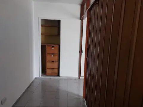 Departamento en Alquiler en Moron Sur, $ 400.000