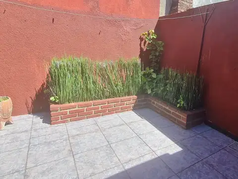 Depto Tipo Casa en Alquiler de 2 dormitorios
