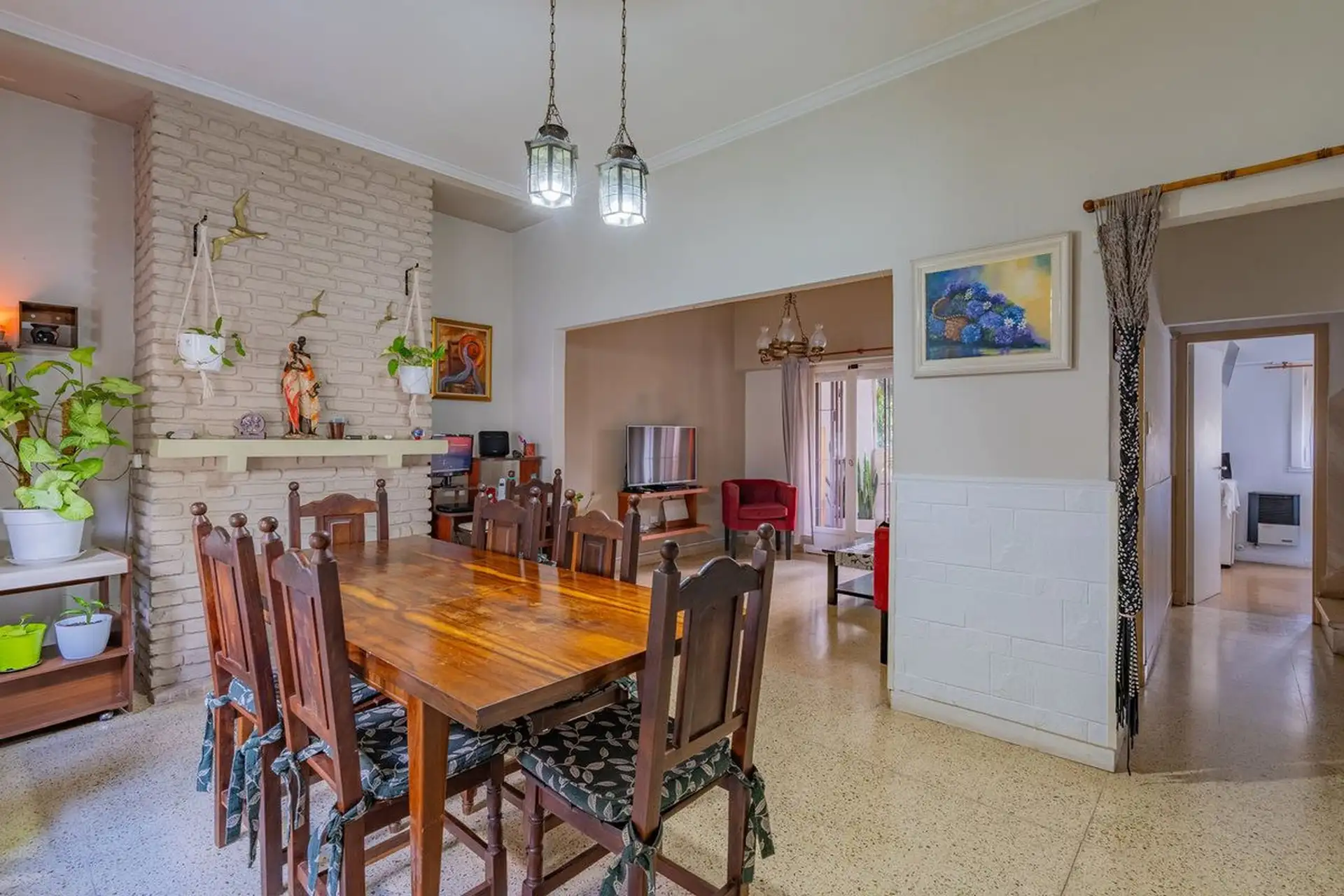 VENTA CASA 5 AMBIENTES PUNTA MOGOTES GRAN JARDIN