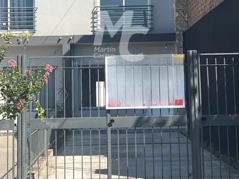 Casa en Alquiler en Carapachay, $ 1.900.000