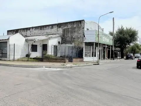 Esquina Río Diamante Y Río Limay (manzana 12)