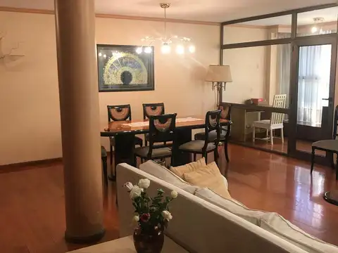 Departamento en Venta de 5 ambientes