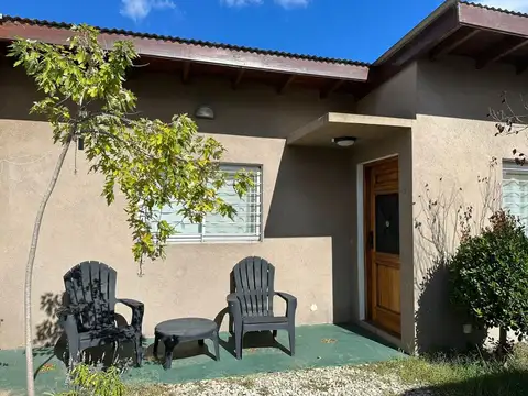 CASA PH CON PATIO VENTA LA LUCILA