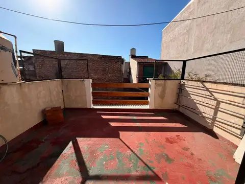Depto Tipo Casa en Alquiler de 3 ambientes