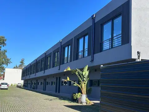 COMPLEJO CON PILETA Y SUM - 3 DORM - COCHERA