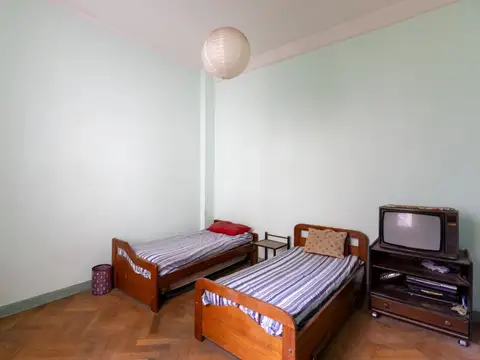 Venta departamento 3 ambientes  dependen Balvanera