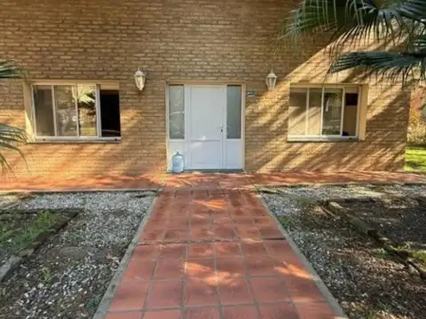CASA EN VENTA OLVEROS 2 DORMITORIOS