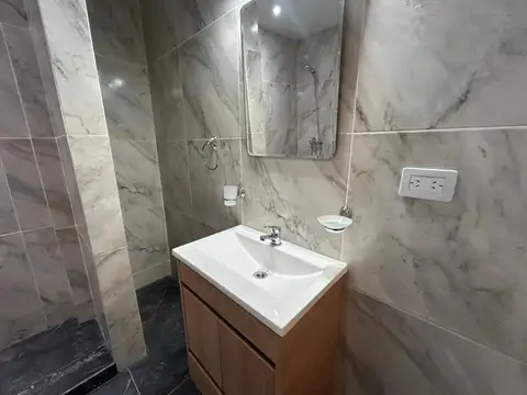 Depto Tipo Casa en Venta con 1 cocheras