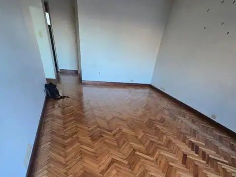 Departamento en Venta en Vicente Lopez Vias / Rio, USD 169.000