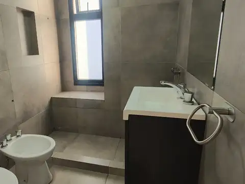 Departamento en Alquiler en Haedo Sur, $ 600.000