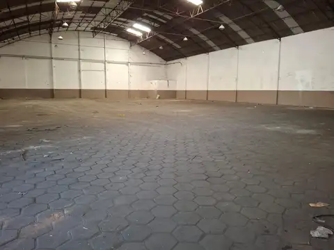 Galpón - Jose Leon Suarez