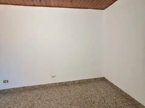 CASA EN VENTA CON DEPARTAMENTO