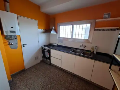 DPTO 3 AMB., EN COMPLEJO "BARRIO AUTOPISTA"