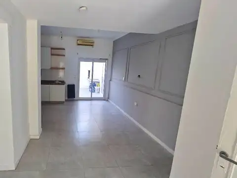 Depto Tipo Casa en Venta 25 años