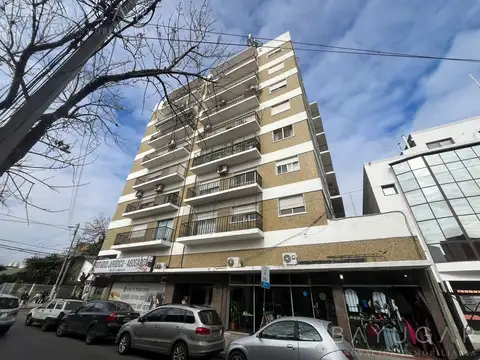 Venta - Local Comercial en Pilar Centro - INVERSIÓN