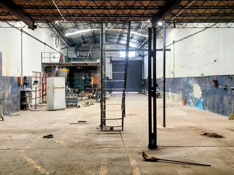 MUY BUEN GALPON EN ALQUILER EN ZONA INDUSTRIAL