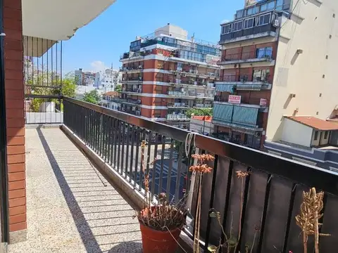 DEPARTAMENTO EN VENTA 4 AMBIENTES C BALCON LUMINOS